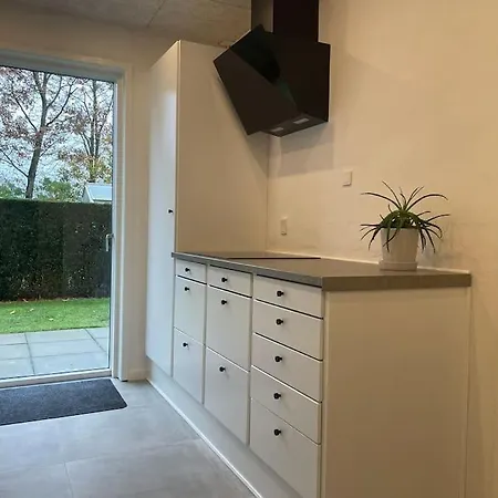Hyggelig Nyrenoveret Til 4 Personer Appartement *